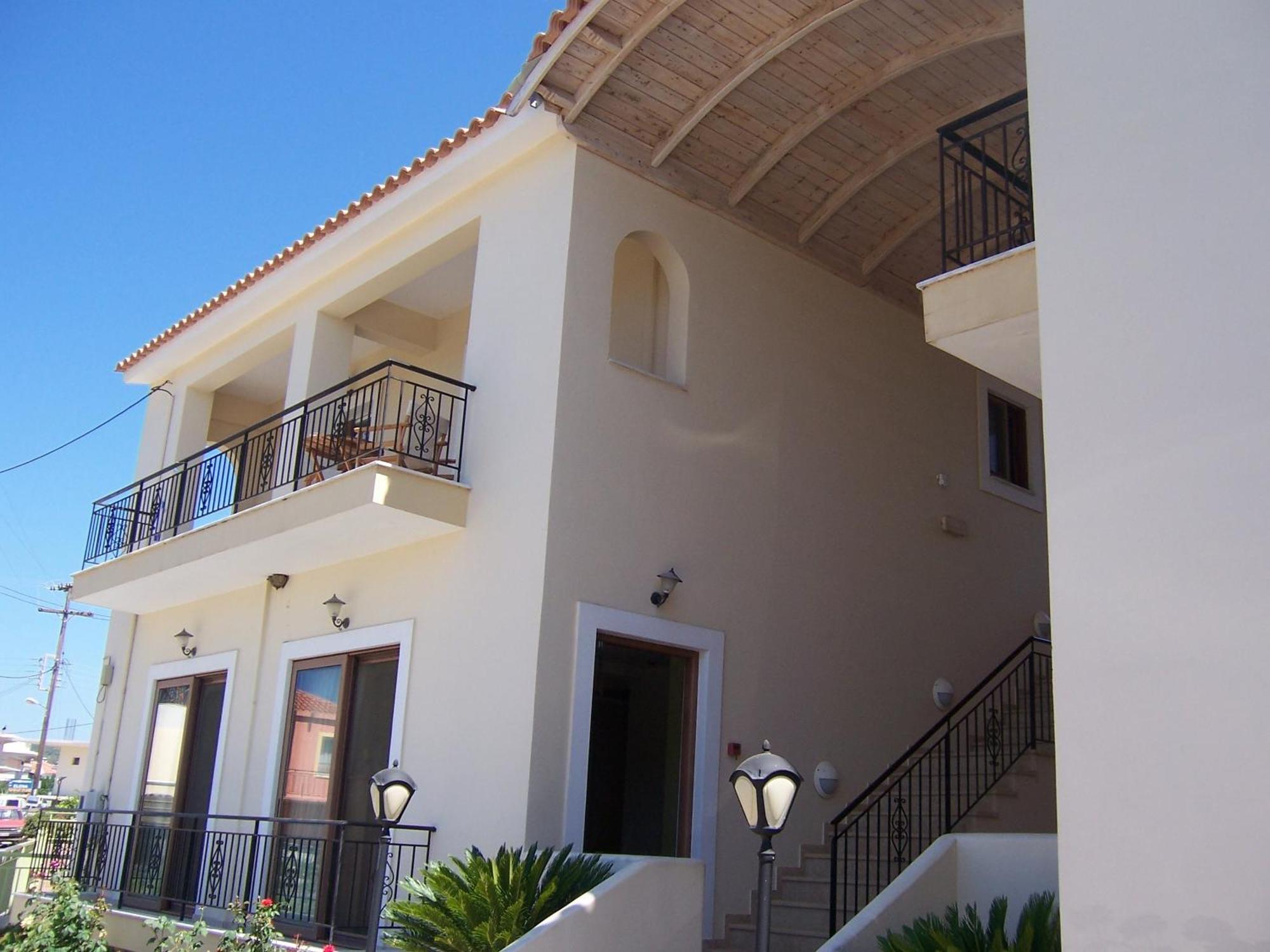 Aparthotel Sirios Finikounta Exterior foto